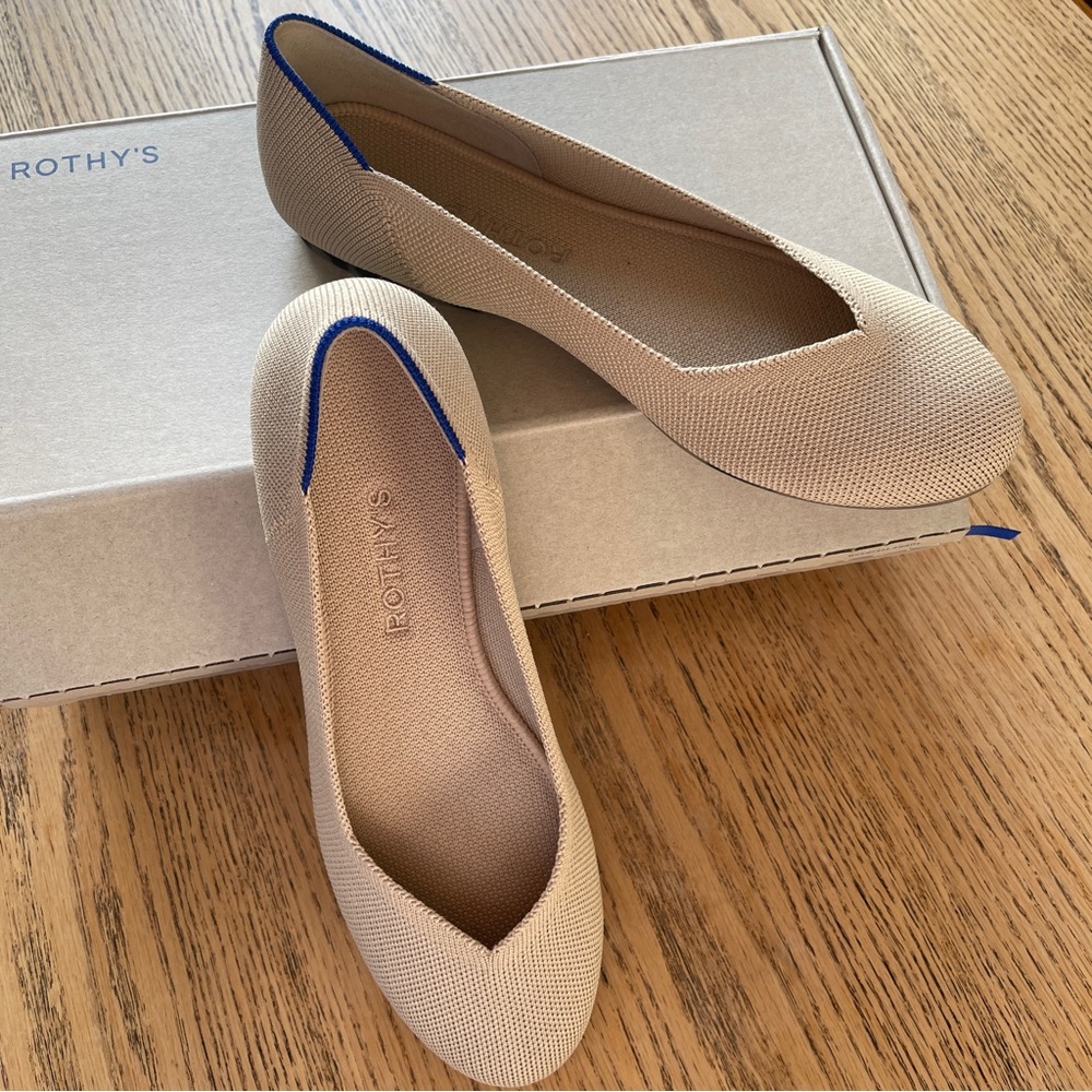 The Flat Rothy’s - Size 9